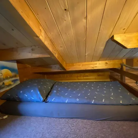 Holiday home Schwalbennest Wieck